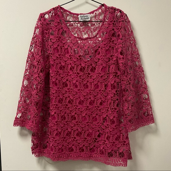 Gorgeous Brilliant Pink Floral Lace Anthony Richards Top! - Picture 11 of 13